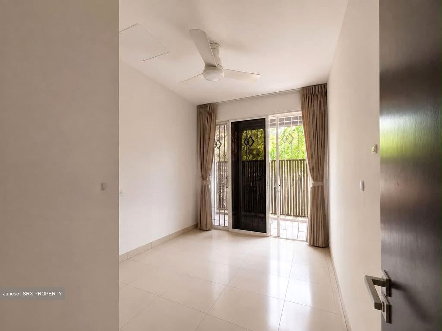 Luxus Hills (D28), Terrace #597884961